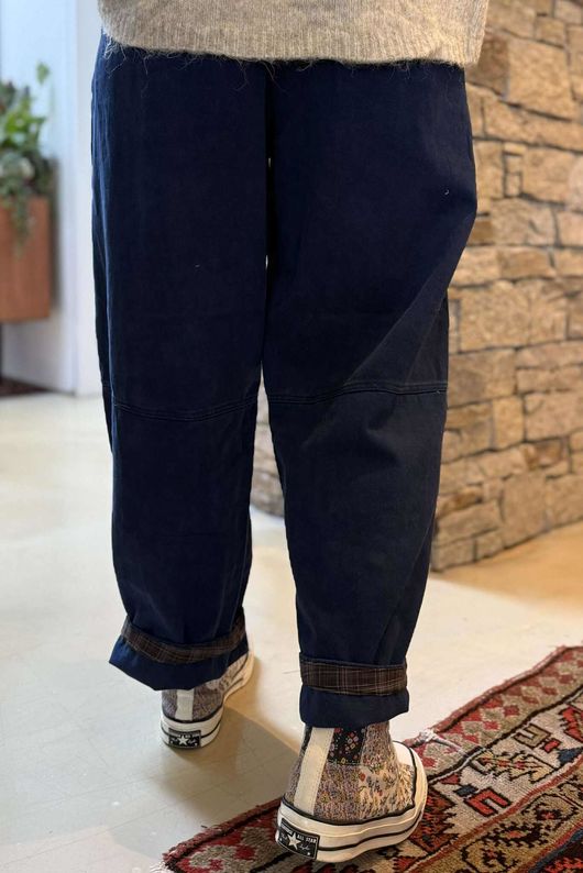 Mercer Soft Twill Barrel Leg Pant Navy 